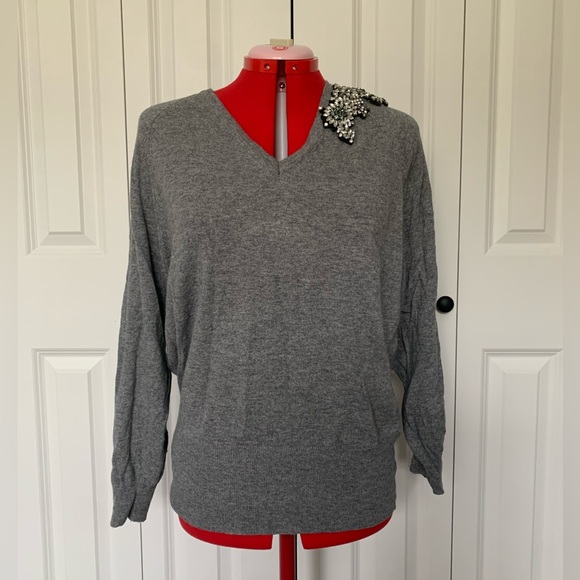 Liu Jo Gray sweater with removable embellishment size M - Picture 1 of 10